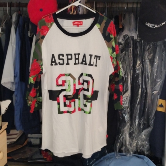 Asphalt Yacht Club Men's Floral Camo Jogger & Shirt Set - Picture 9 of 16